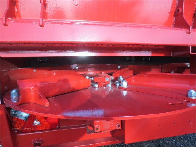 Équipement agricole compact Kubota ST30 – 3 404 h – 4x4 – Cabine – HST