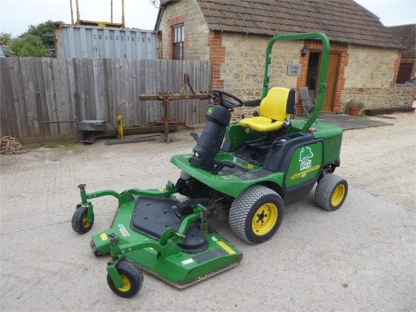 Équipement d’entretien JOHN DEERE 1445 II – 2009 – 1970 h