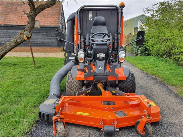 Tondeuse autoportée Kubota F3890 – 2018 – 37 ch – 4RM – Occasion