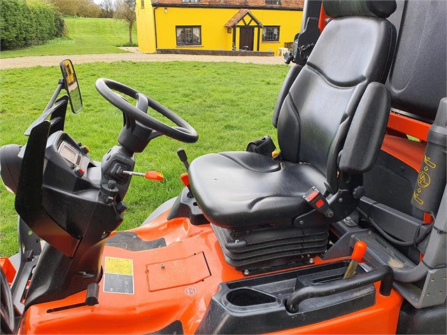 Tondeuse autoportée Kubota F3890 – 2018 – 37 ch – 4RM – Occasion