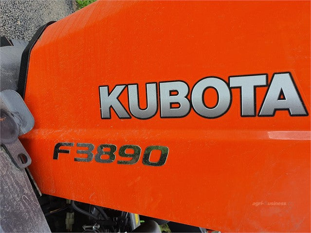 Tondeuse autoportée Kubota F3890 – 2018 – 37 ch – 4RM – Occasion