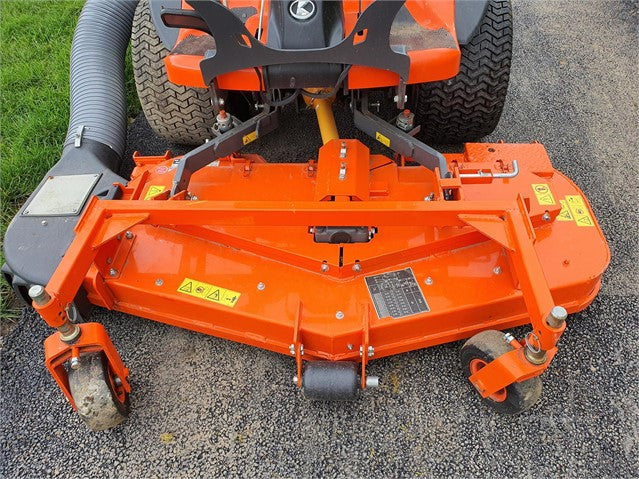 Tondeuse autoportée Kubota F3890 – 2018 – 37 ch – 4RM – Occasion