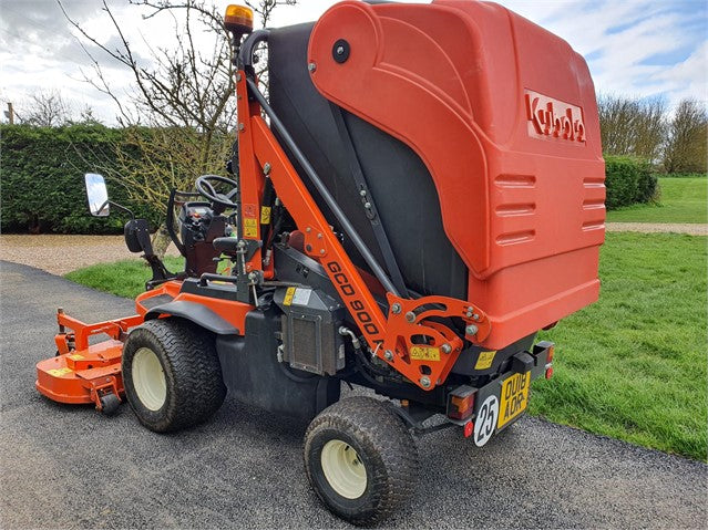 Tondeuse autoportée Kubota F3890 – 2018 – 37 ch – 4RM – Occasion