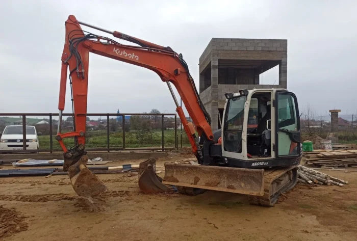 Kubota KX080-3a – 2013