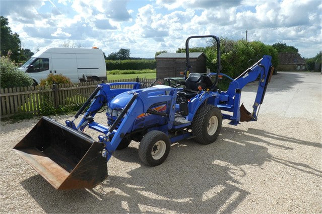 Micro-tracteur Iseki TH4335 – 2015 – 374 h – Équipements terrassement