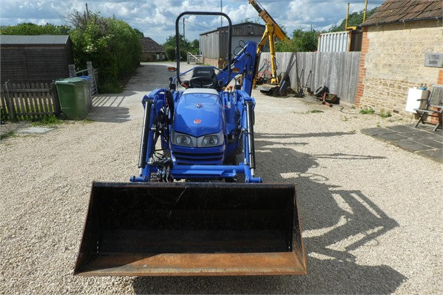 Micro-tracteur Iseki TH4335 – 2015 – 374 h – Équipements terrassement