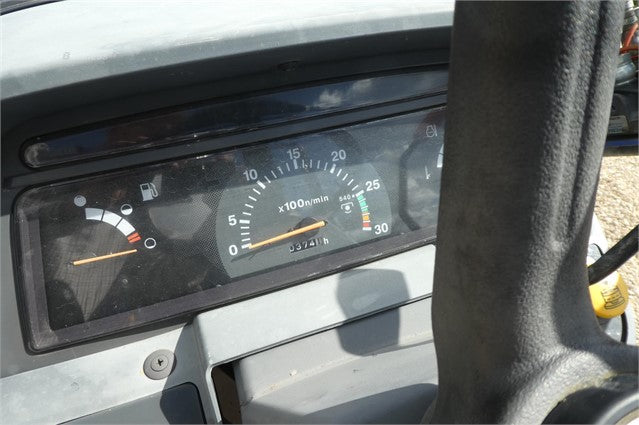 Micro-tracteur Iseki TH4335 – 2015 – 374 h – Équipements terrassement