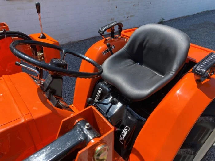 Micro-tracteur Kubota B1600D – 20 ch – 4RM – Chargeur neuf inclus