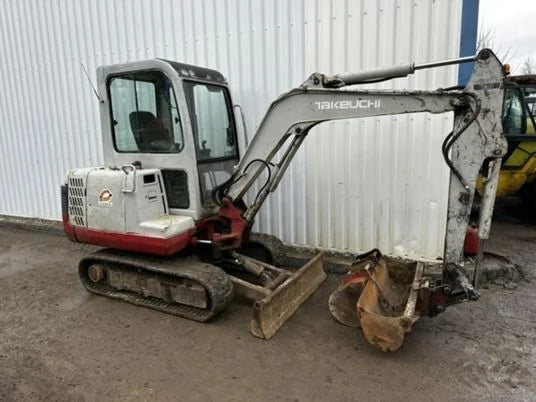 Mini-pelle Takeuchi TB125 Cabine – 2007-Occasion