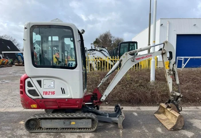 Mini-pelle Takeuchi TB216 – 2015 -Occasion