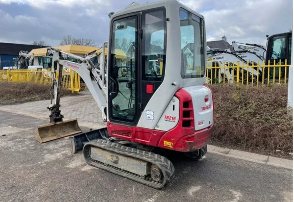 Mini-pelle Takeuchi TB216 – 2015 -Occasion