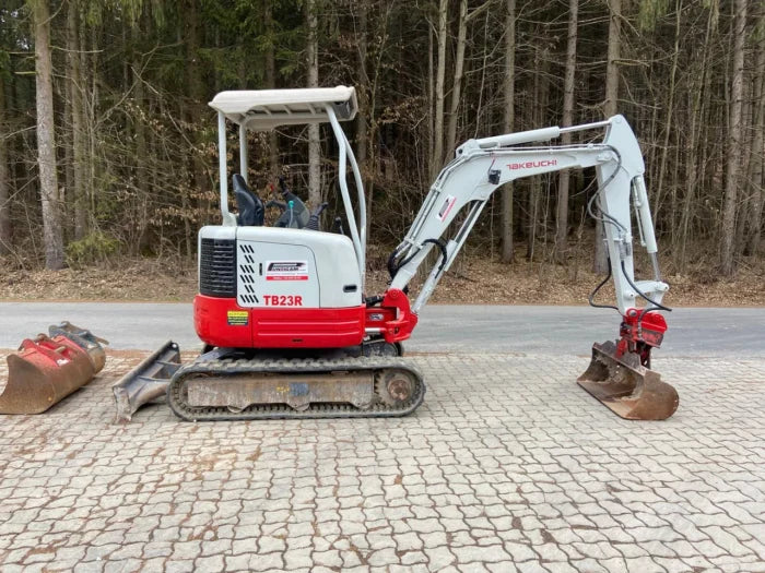 Mini-pelle Takeuchi TB23R – 2018 – 1 520 h – Occasion
