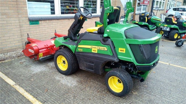Équipement de tonte frontal John Deere 1570 – 2018
